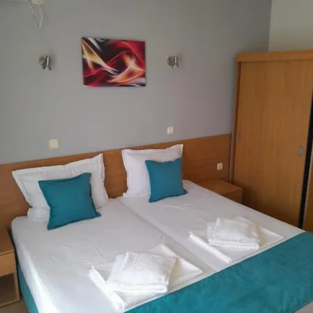 аурелия бей Hotell *