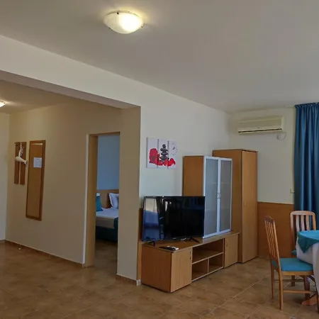 аурелия бей Hotell