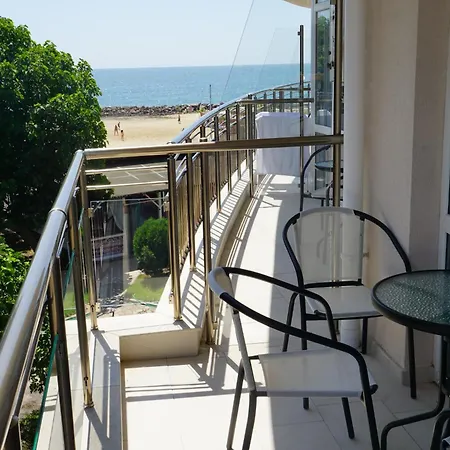 аурелия бей Hotell *