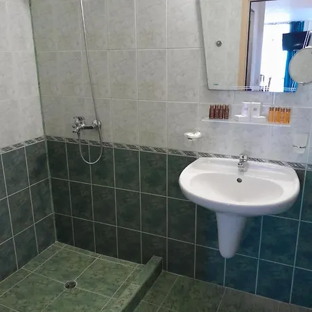 аурелия бей Hotell Ravda